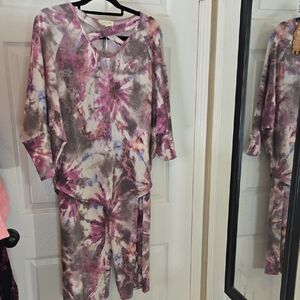 Sweet Love Tie-Dye Top in Pink and Purple With Capri Set